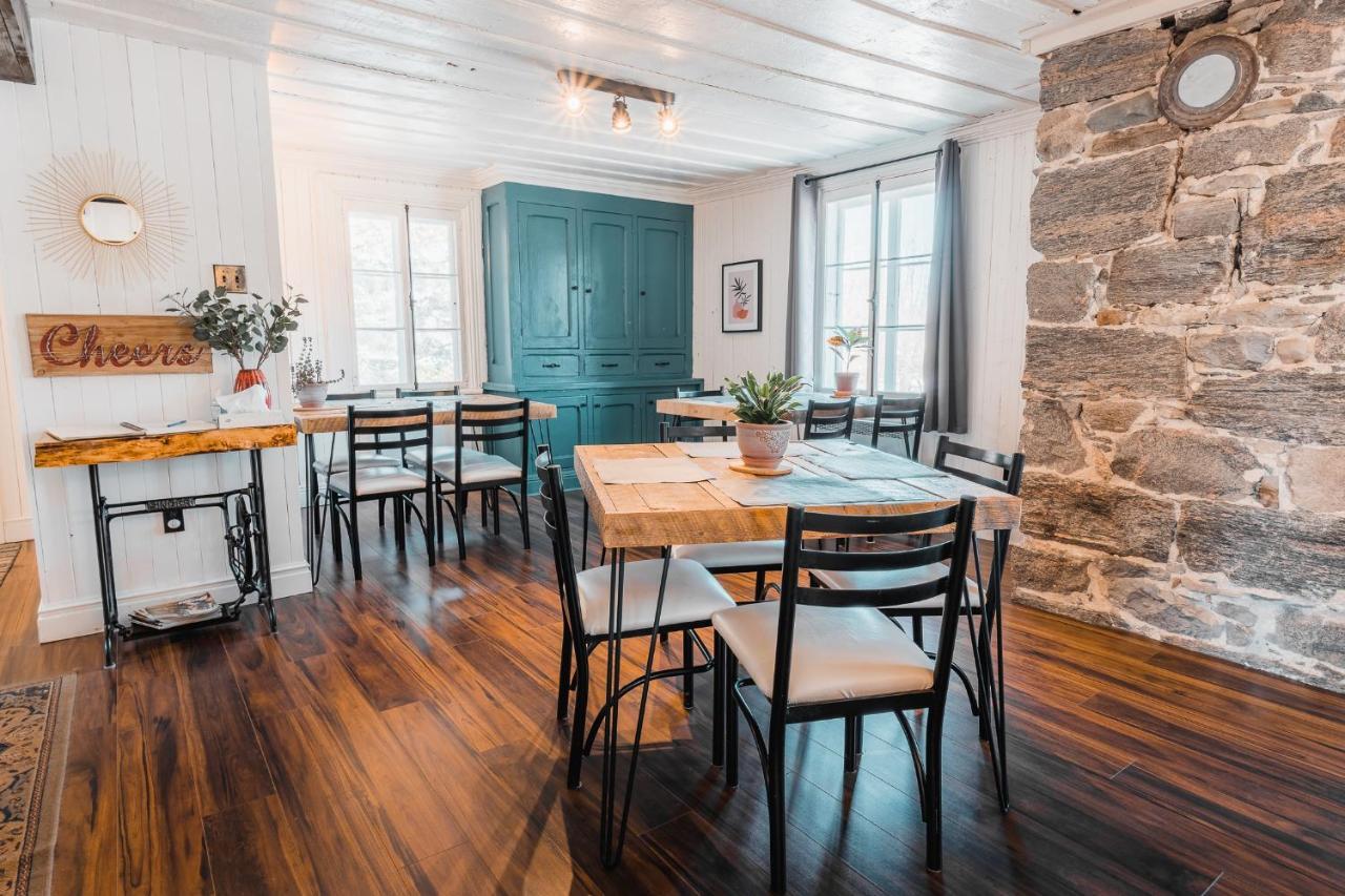 Auberge De L'Ouest Deschambault Bagian luar foto