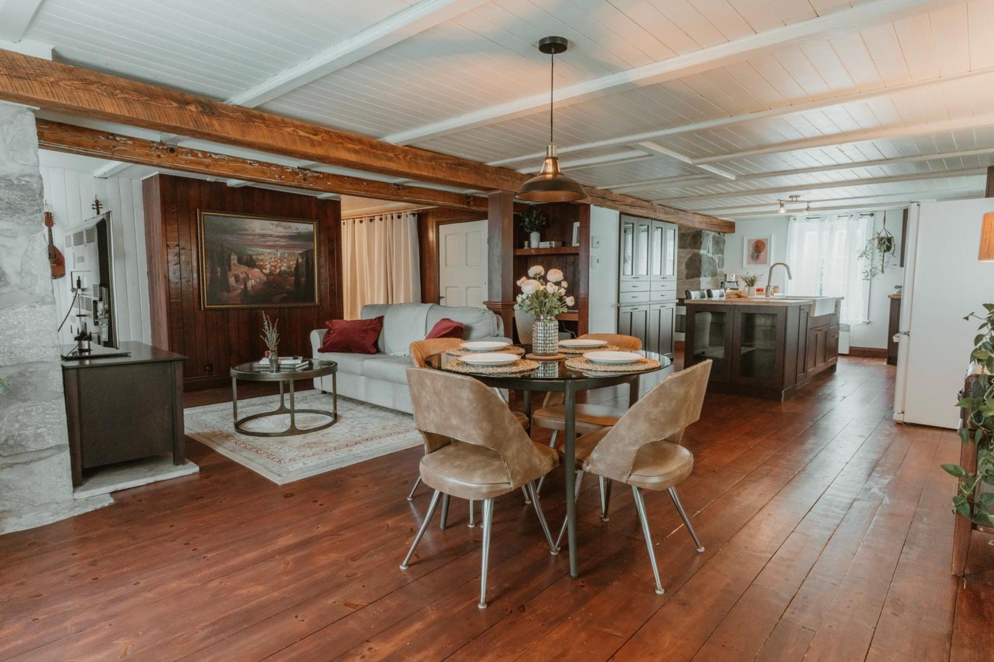 Auberge De L'Ouest Deschambault Bagian luar foto