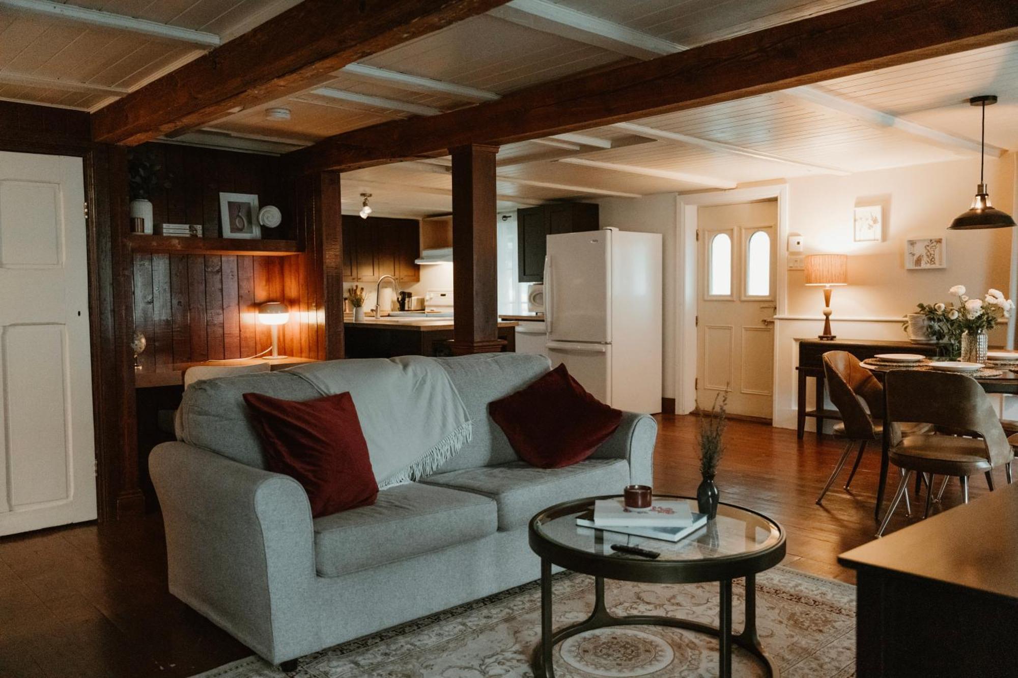 Auberge De L'Ouest Deschambault Bagian luar foto